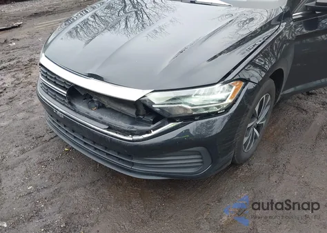 2024 Volkswagen Jetta 1.5T S z USA, uszkodzony, nr VIN 3VW5M7BU1RM093850